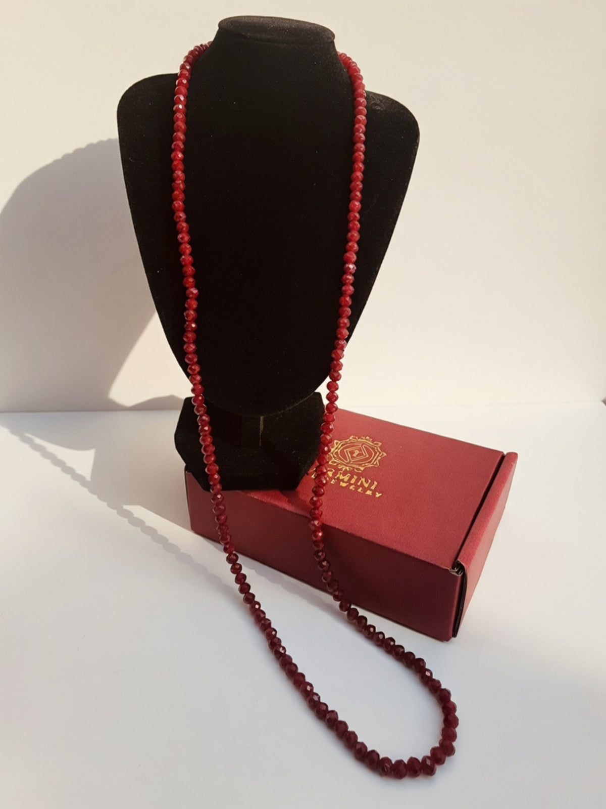 Rouge Facet Long Beaded Necklace